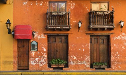 A vibrant street in Colombia.